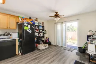 Photo #5: 230007590 Listing