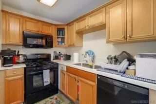 Photo #6: 230007590 Listing