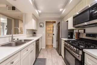 Photo #2: 230007595 Listing