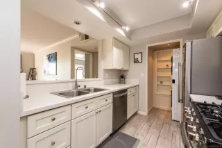 Photo #3: 230007595 Listing