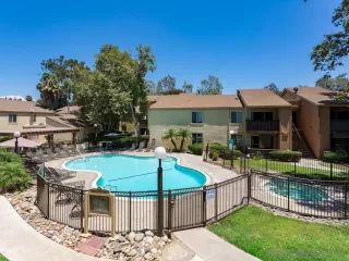 Photo #1: 230007599 Listing