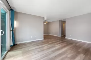 Photo #4: 230007626 Listing