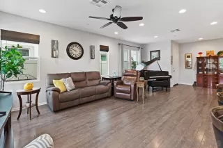 Photo #2: 230007630 Listing