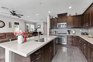 Photo #3: 230007630 Listing