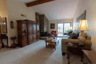 Photo #2: 230007635 Listing 