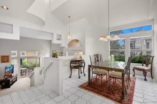 Photo #4: 230007644 Listing 