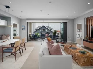 Photo #3: 230007708 Listing