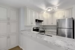 Photo #6: 230007716 Listing