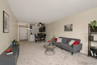 Photo #4: 230007726 Listing 