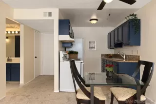 Photo #5: 230007726 Listing 