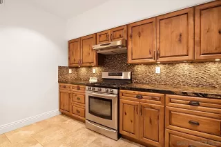 Photo #3: 230007743 Listing