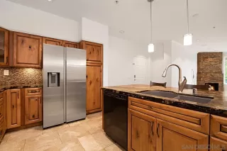 Photo #4: 230007743 Listing