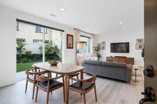 Photo #3: 230007788 Listing 