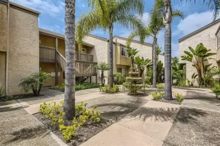 Photo #2: 230007828 Listing