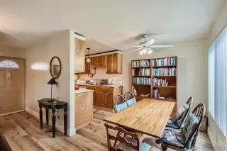 Photo #5: 230007828 Listing