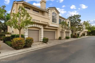 Photo #2: 230007837 Listing