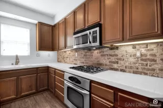 Photo #5: 230007847 Listing