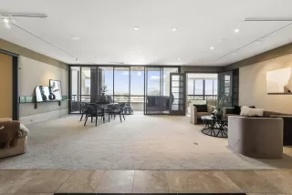 Photo #5: 230007853 Listing 