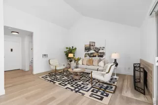 Photo #3: 230007884 Listing