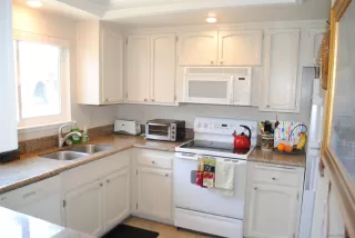 Photo #2: 230007925 Listing