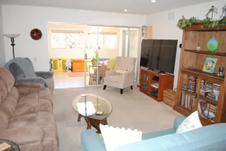 Photo #4: 230007925 Listing