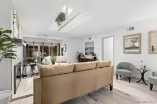 Photo #6: 230007926 Listing