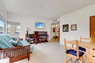 Photo #3: 230007934 Listing