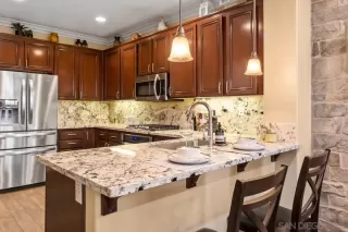 Photo #5: 230007942 Listing