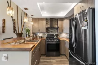 Photo #5: 230007974 Listing