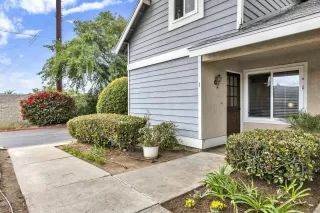 Photo #4: 230008000 Listing