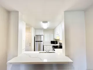 Photo #4: 230008025 Listing