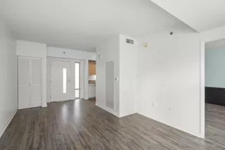 Photo #4: 230008046 Listing