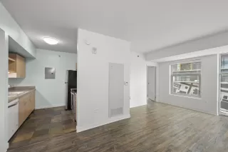 Photo #5: 230008046 Listing