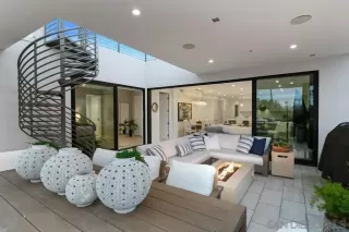 Photo #1: 230008058 Listing