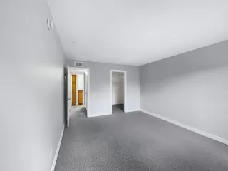 Photo #4: 230008079 Listing 