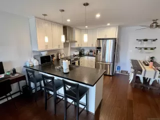 Photo #3: 230008106 Listing