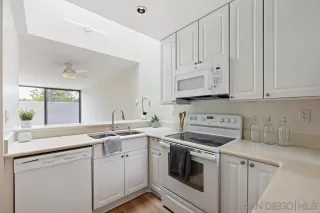 Photo #5: 230008117 Listing