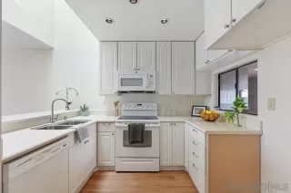 Photo #6: 230008117 Listing