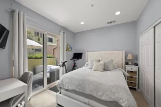 Photo #4: 230008118 Listing