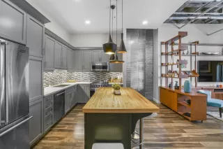 Photo #2: 230008137 Listing