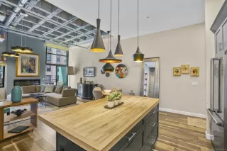 Photo #3: 230008137 Listing