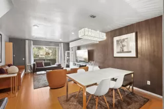 Photo #2: 230008156 Listing 