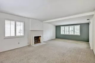 Photo #2: 230008180 Listing