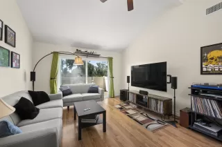 Photo #4: 230008212 Listing 