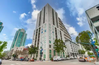 Photo #6: 230008230 Listing