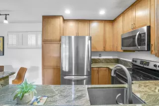 Photo #2: 230008260 Listing