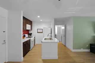 Photo #3: 230008273 Listing 