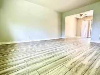 Photo #5: 230008291 Listing