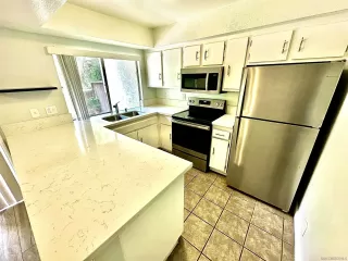 Photo #6: 230008291 Listing