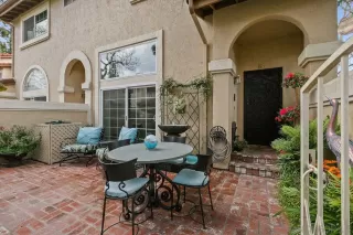 Photo #3: 230008319 Listing